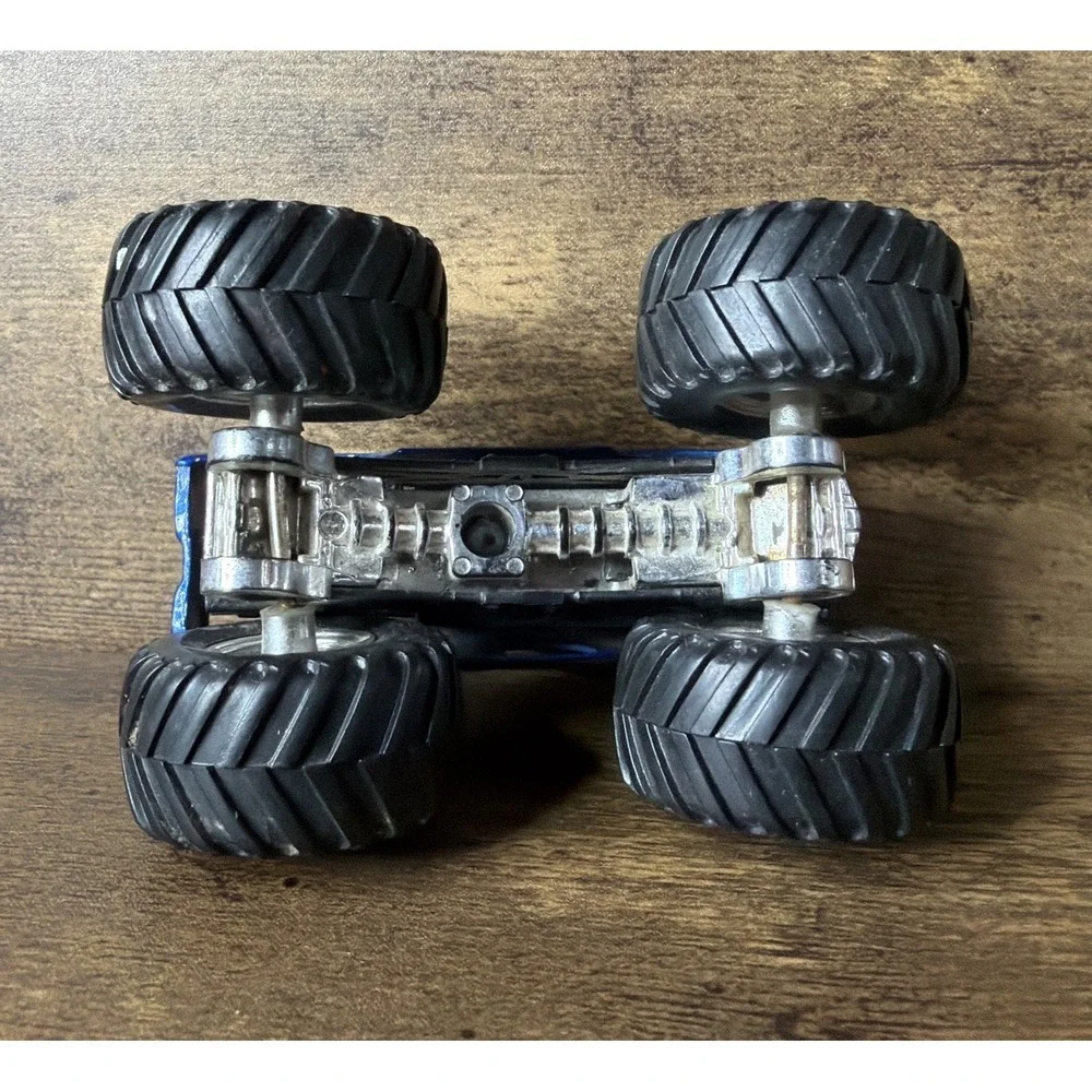 Monster Jam Hot Wheels Blue Thunder 1:64 Diecast Please Read Fast Safe Shipping
